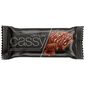 كيك كاسي مع شوكولاتة الحليب المحشوة بالكريمة Cassy cake with milk chocolate filled with cream