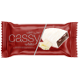 كيك كاسي مغطى بالشوكولاتة البيضاء مع حشوة كريمة الكاكاو Cassy cake covered with white chocolate with cocoa cream filling